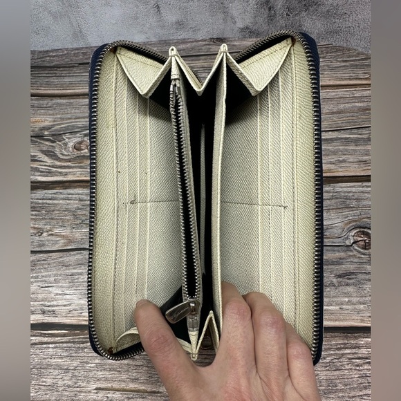 Dolce & Gabbana Blue & White Stripes Leather Zip Around Long Wallet GUC​​ - Picture 13 of 13